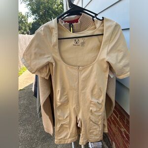 Women fajas (shapewear)